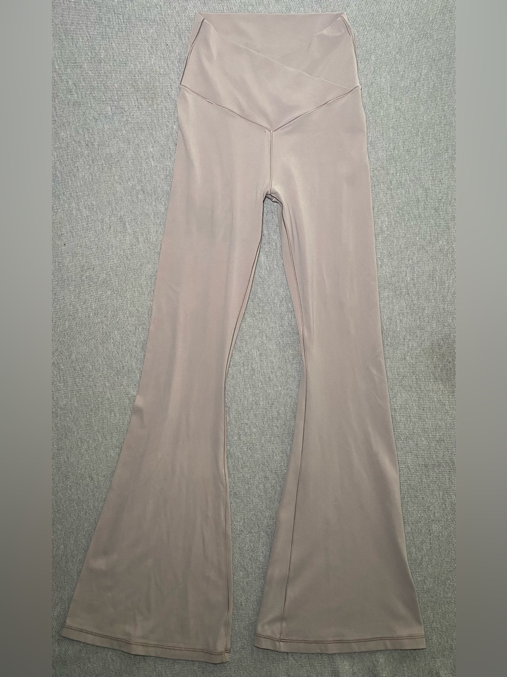 OFFLINE by Aerie Women's M Short Taupe High Waisted Flare Leggings Yoga